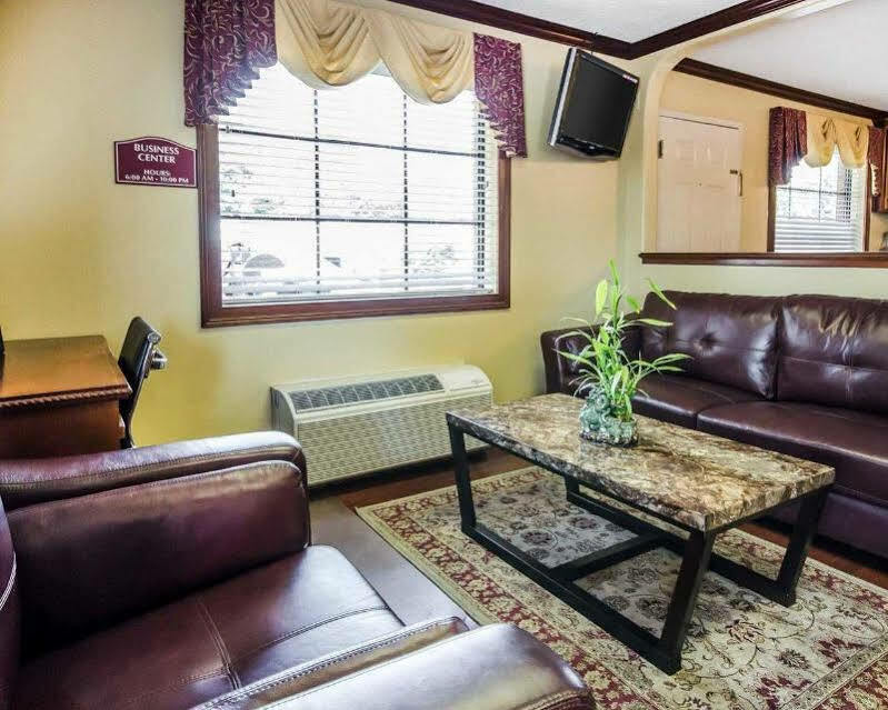 Econo Lodge Russellville Exteriér fotografie